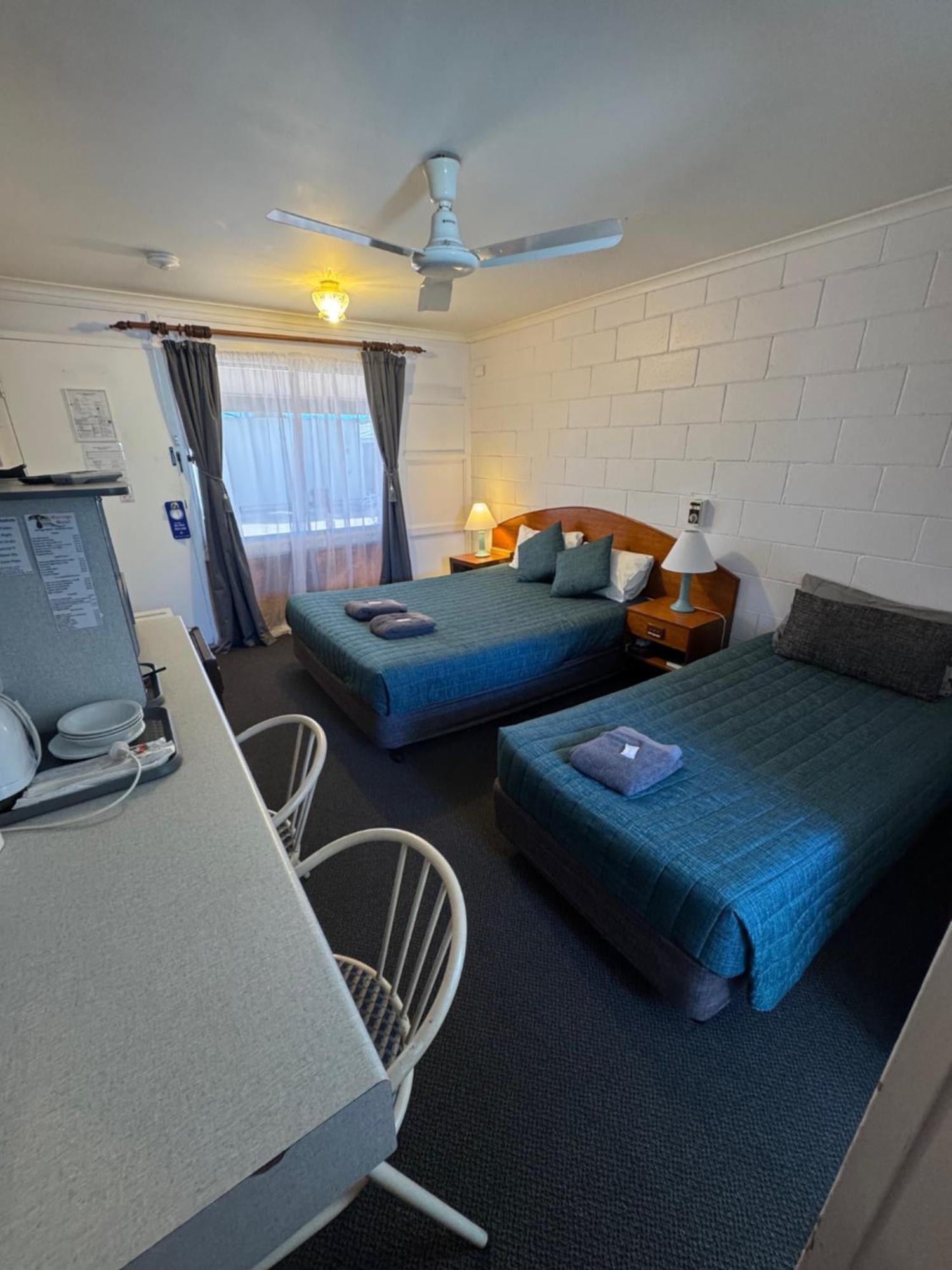 Warrego Motel Charleville Exteriér fotografie