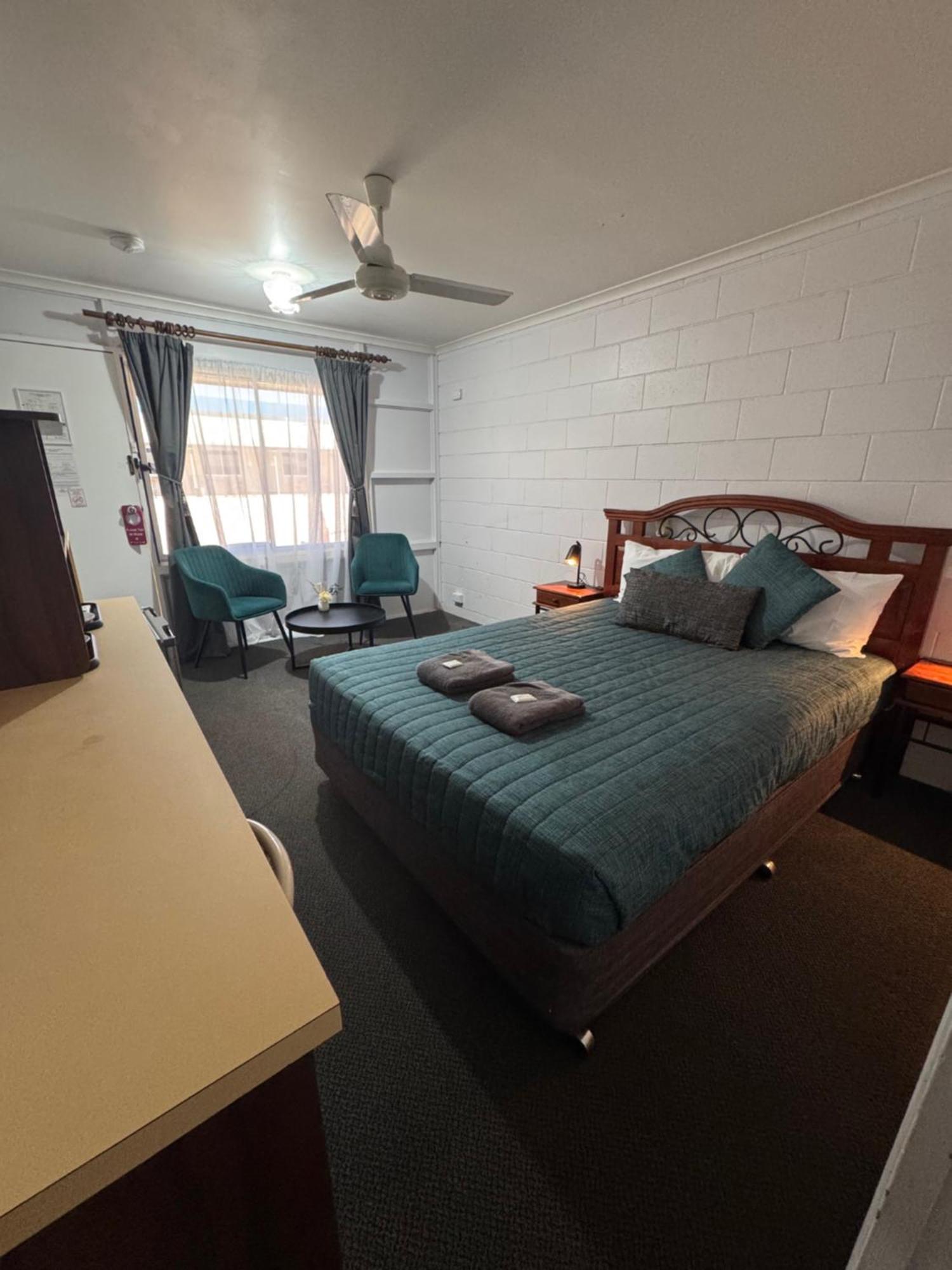 Warrego Motel Charleville Exteriér fotografie