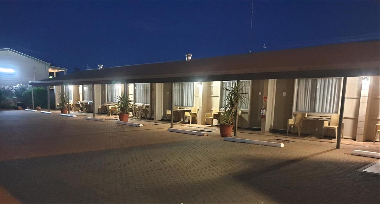 Warrego Motel Charleville Exteriér fotografie